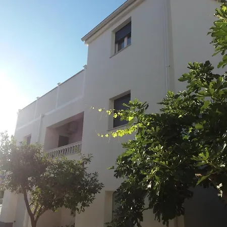 Apartment In Near The Sea, River & Mountain Between Omis & Split Podstrana