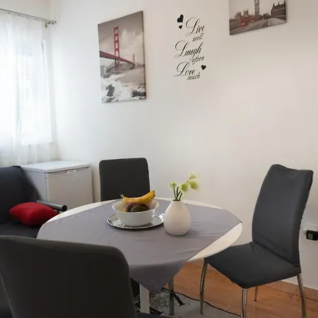 Apartment In Near The Sea, River & Mountain Between Omis & Split